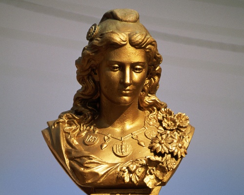 �������