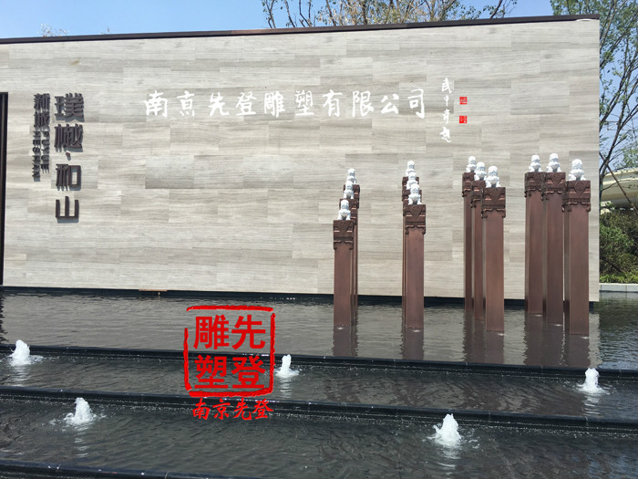 ���~���h�������